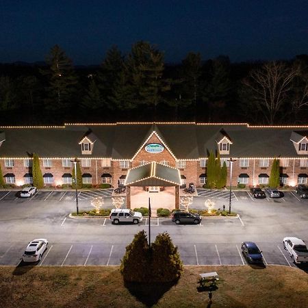 Mountain Inn & Suites Флэт-Рок Экстерьер фото