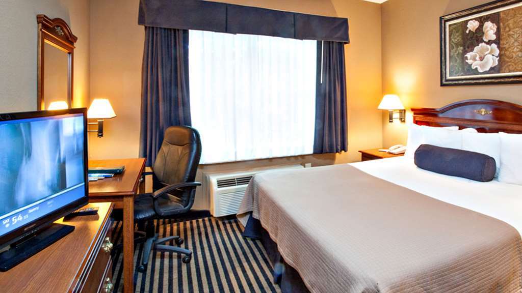 Mountain Inn & Suites Флэт-Рок Номер фото
